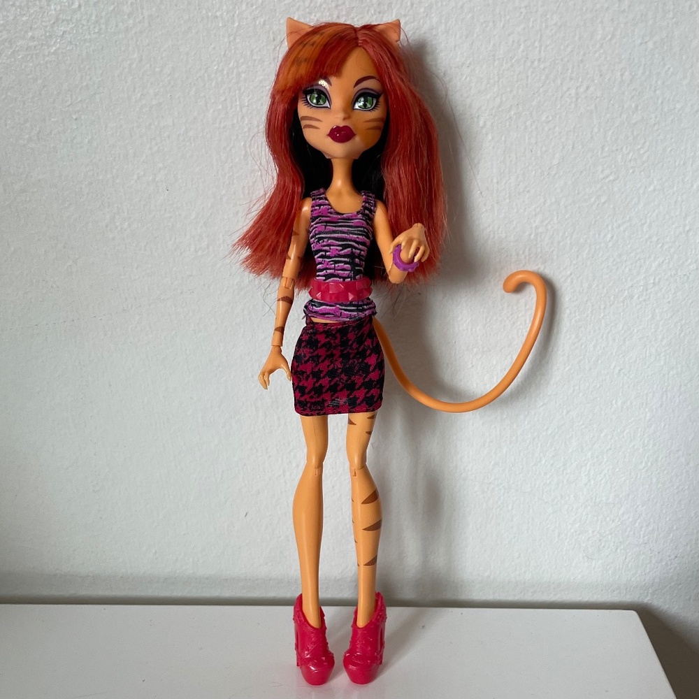 Monster High Coffin Bean Toralei